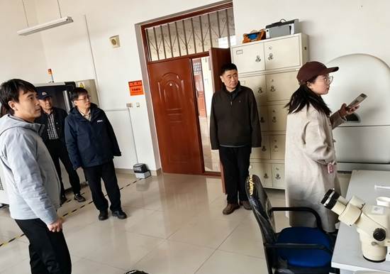 检查x射线实验室